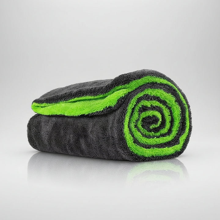 Double-sided microfiber car wash towel for vehicle cleaning